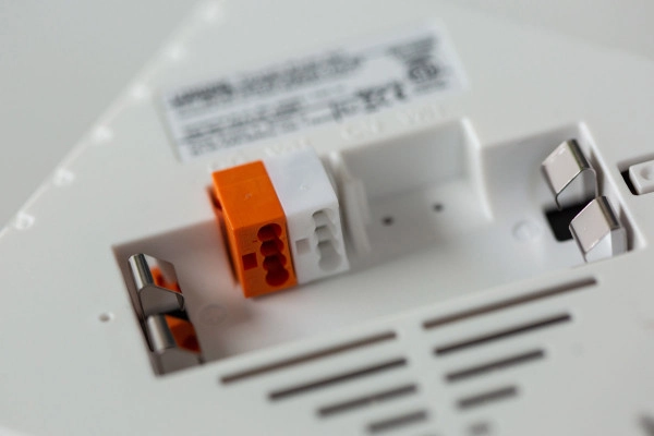 Touch Pure Classic Air Weiß – Bild 6